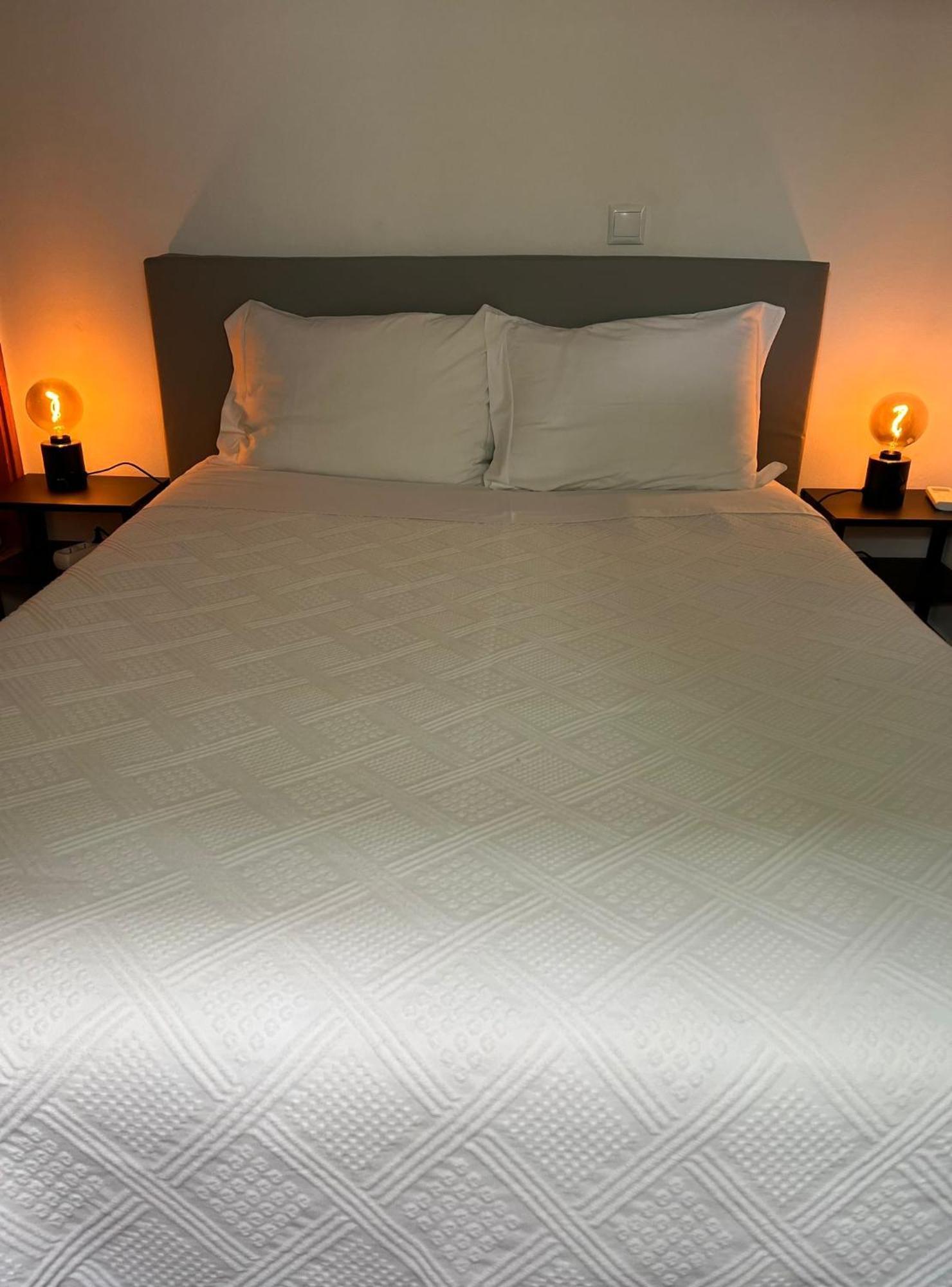 Bed and Breakfast Romeu Картейра Экстерьер фото